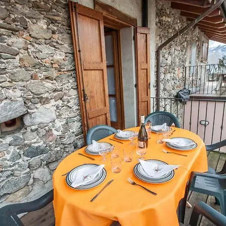 Casa Giuliana Tatil Evi Domaso